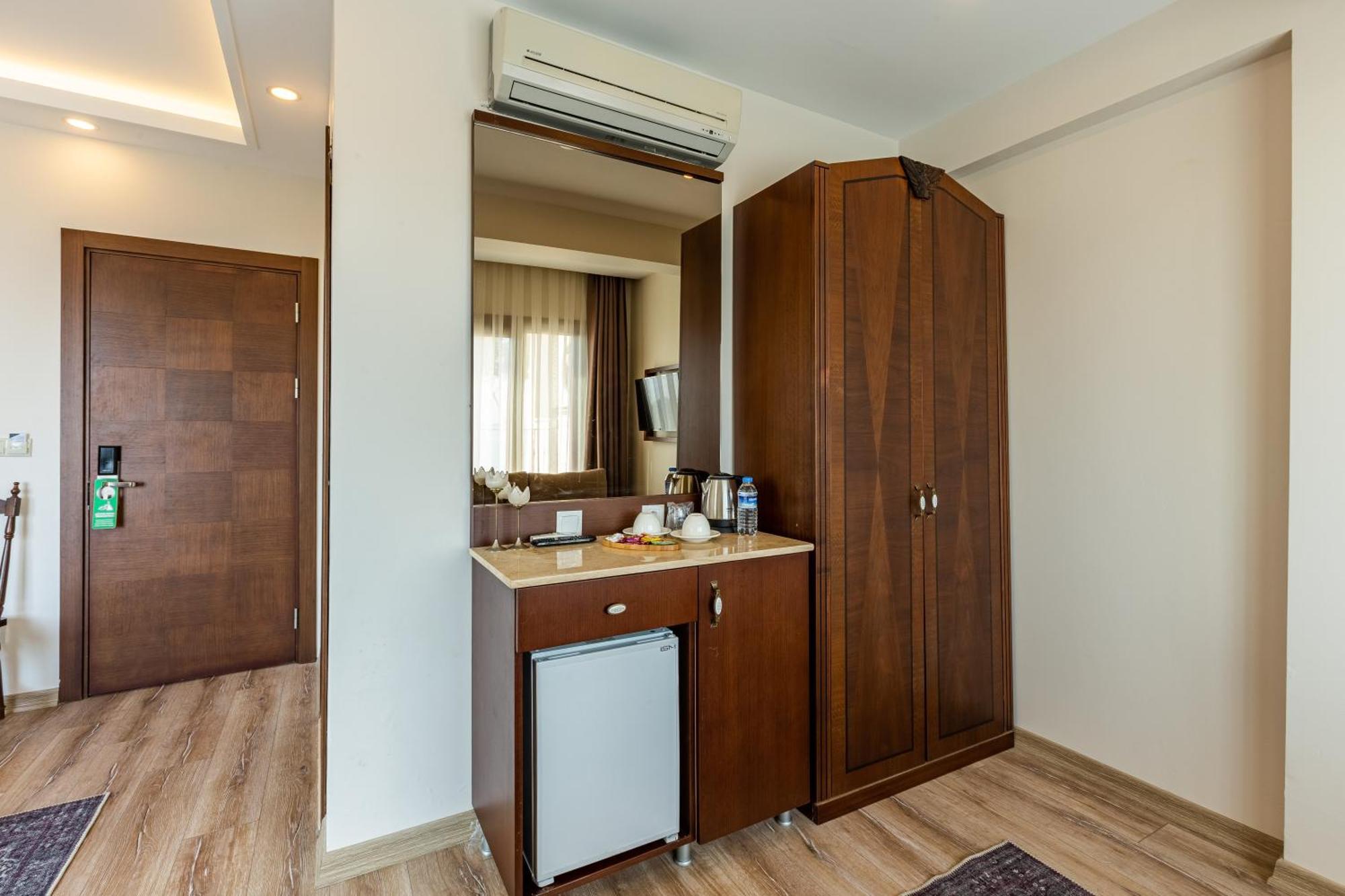 Menar Hotel&Suites -Old City Sultanahmet イスタンブール 部屋 写真